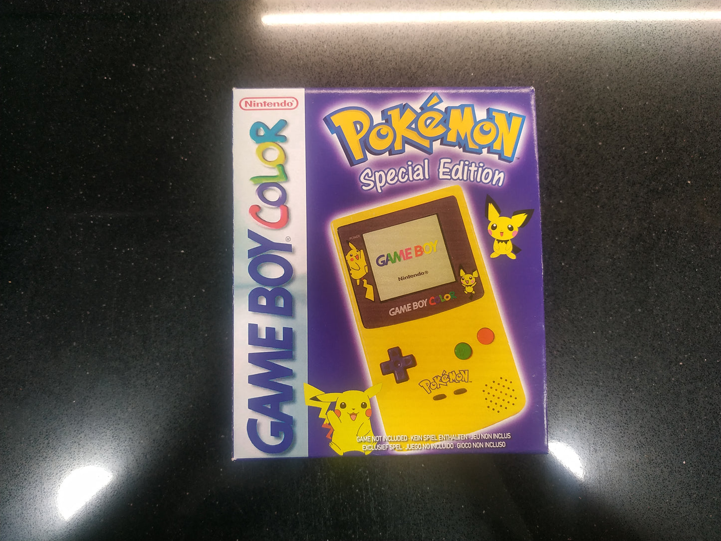 Caja Game Boy Color Edición Pikachu