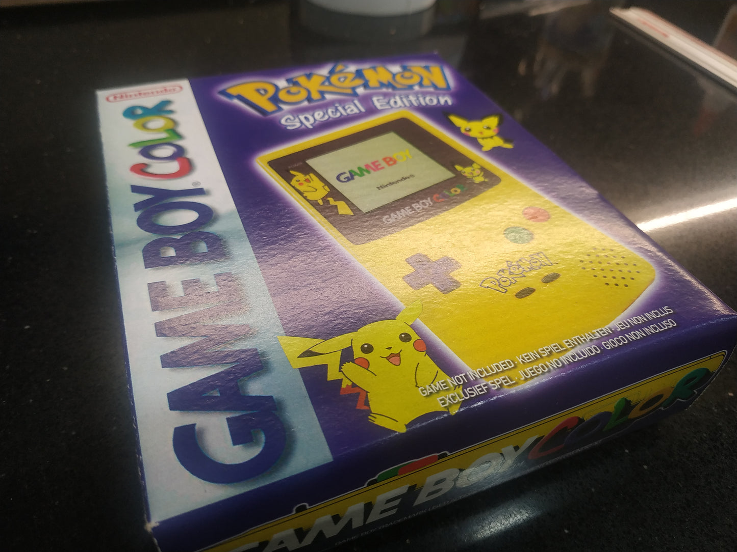 Caja Game Boy Color Edición Pikachu