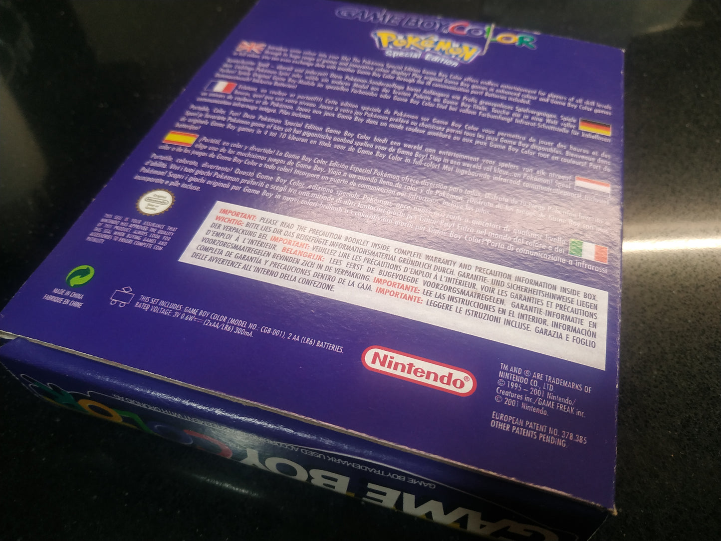 Caja Game Boy Color Edición Pikachu