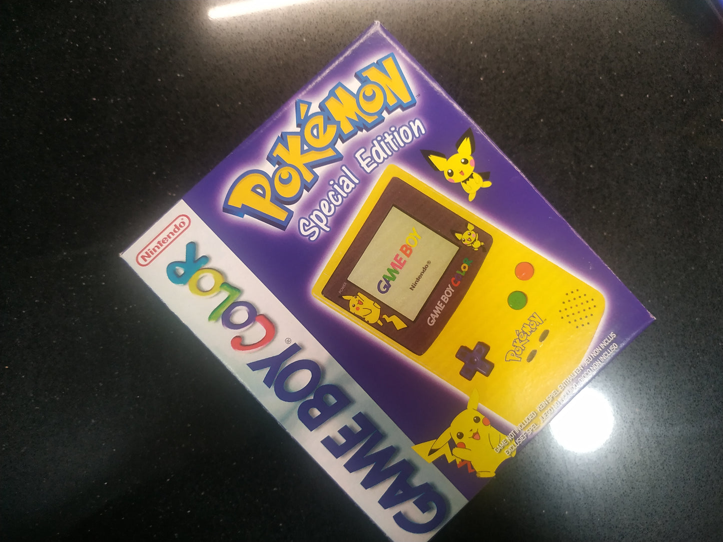 Caja Game Boy Color Edición Pikachu