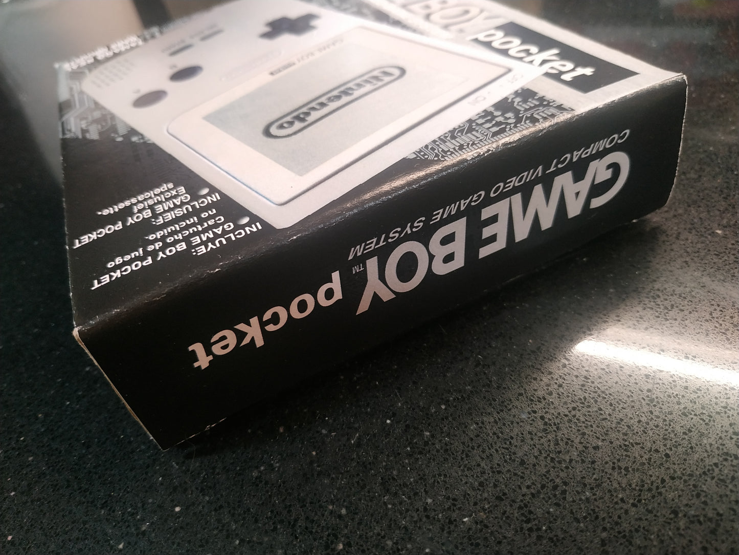 Caja Game Boy Pocket Gris (marco gris)