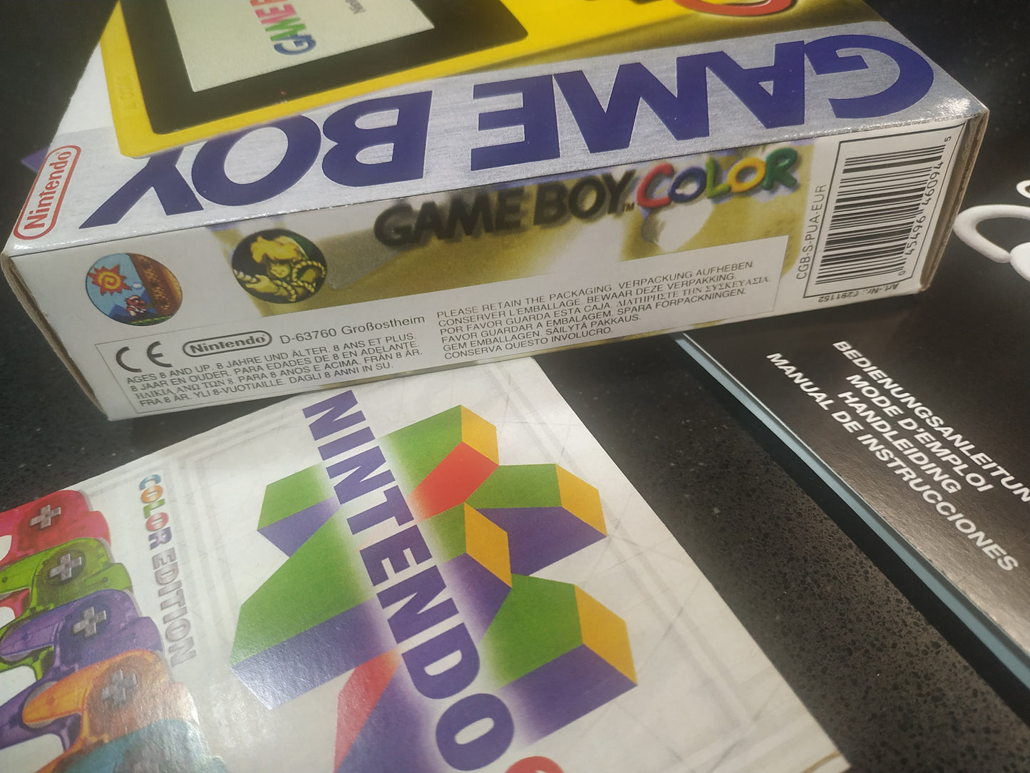 Caja Game Boy Color Amarilla