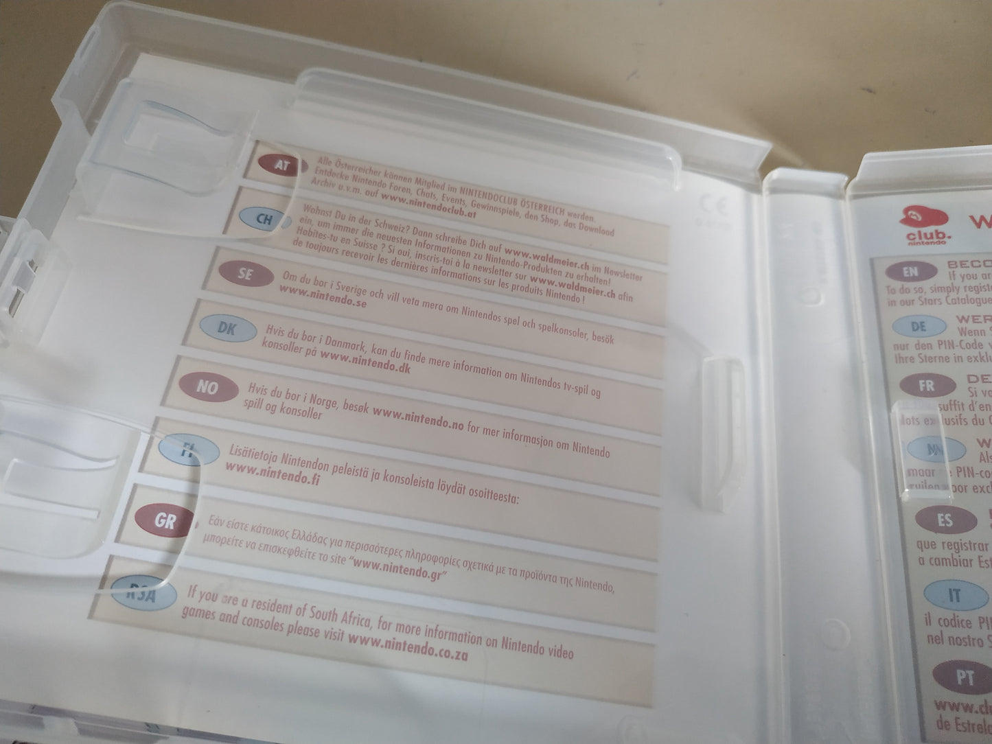 Caja de reemplazo Pokémon Edición Blanca 2