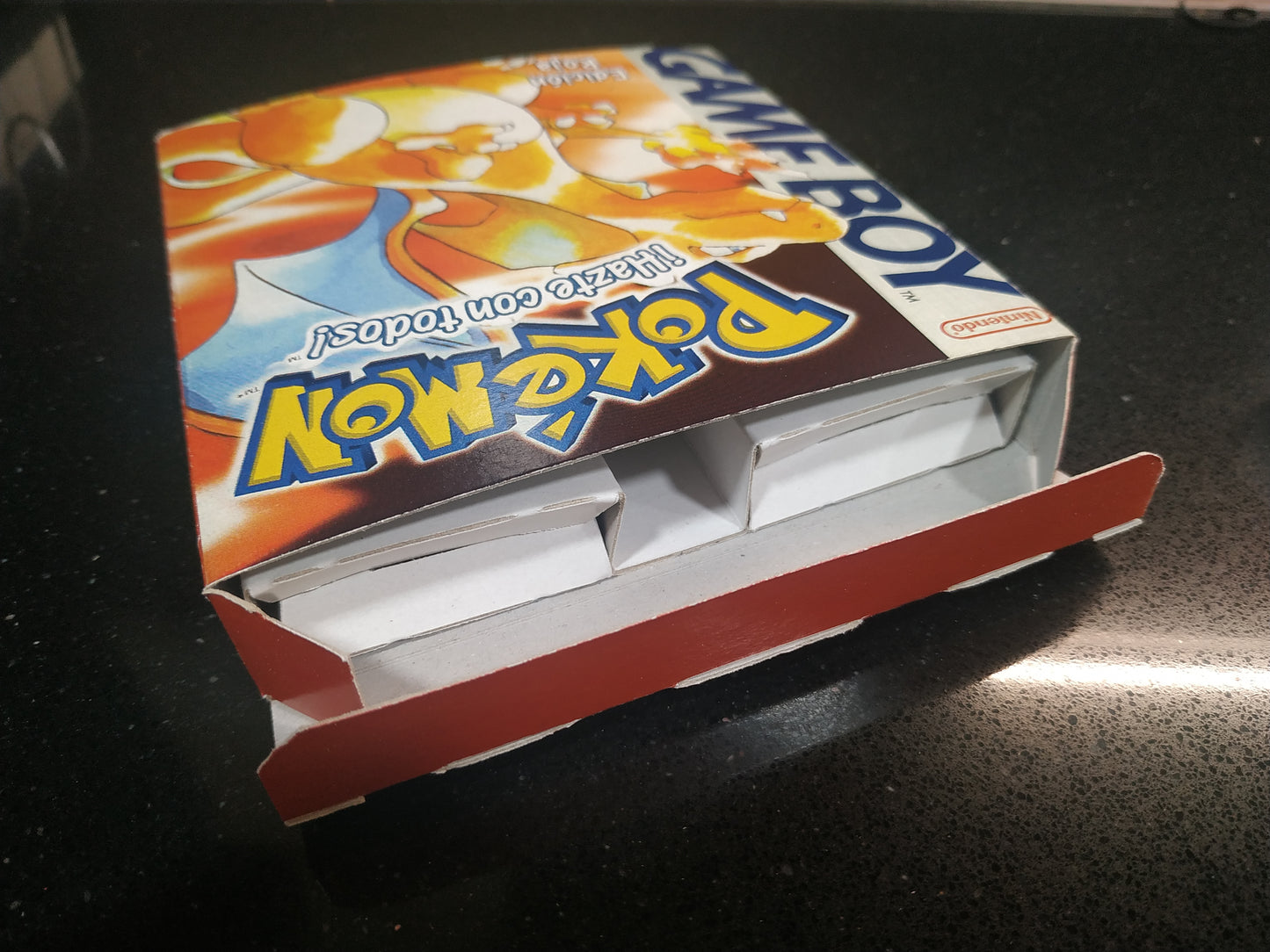 Caja de reemplazo Pokémon Rojo