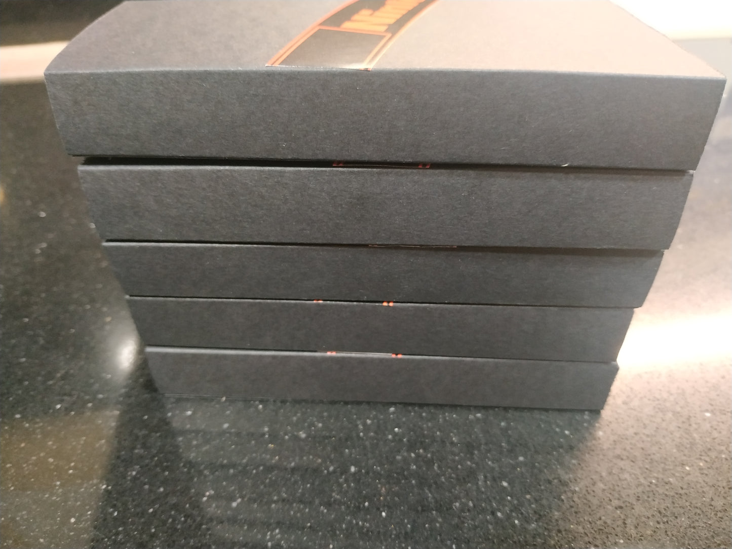 Guardapolvos NES (cartón rígido)