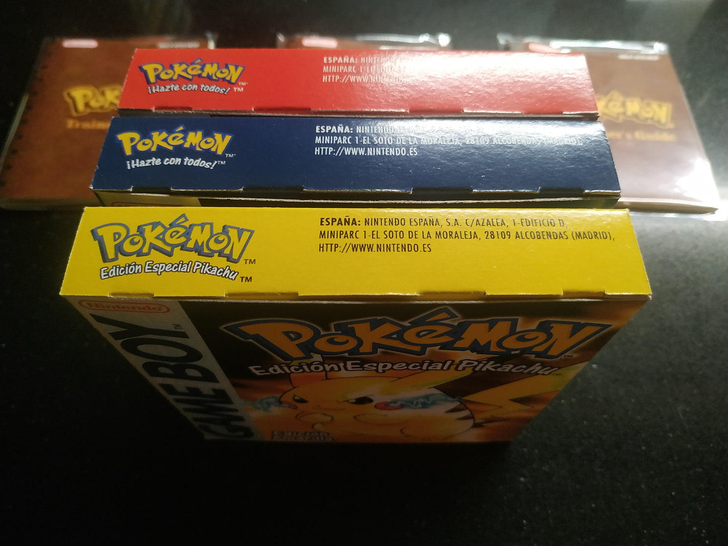 Pack 3 Cajas Pokémon (Rojo, Azul y Amarillo)