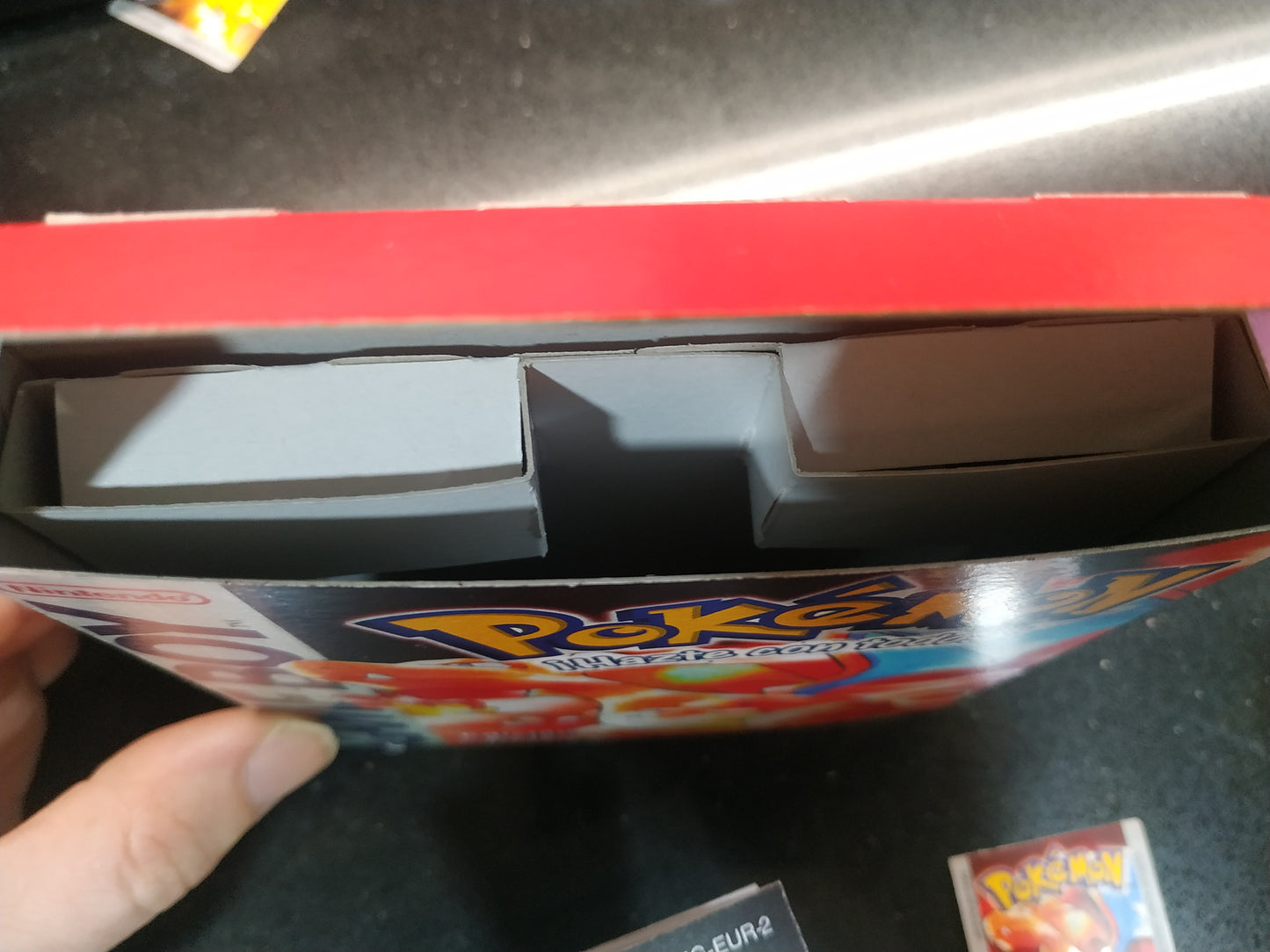 Caja de reemplazo Pokémon Rojo