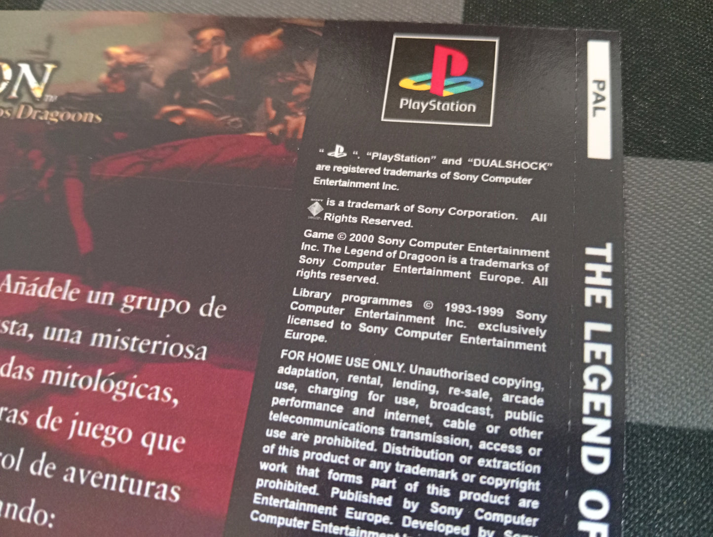 Portada y contraportada The Legend of Dragoon