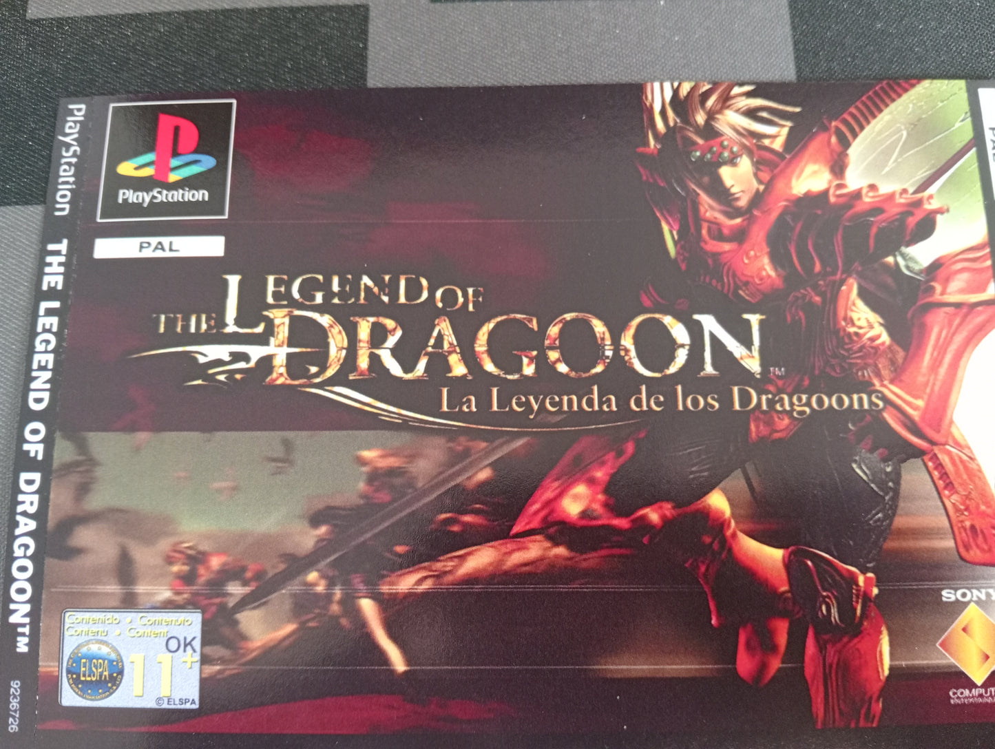 Portada y contraportada The Legend of Dragoon