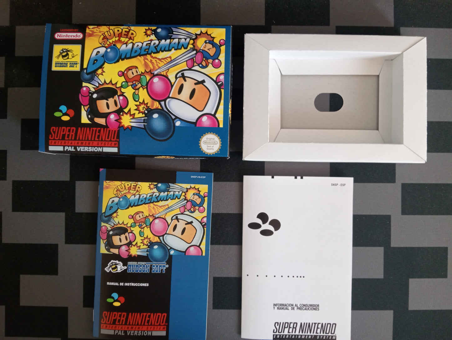 Caja de reemplazo Super Bomberman